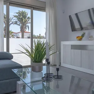 Family 1 Beachfront By Holidays Corralejo
