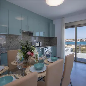 5 Beachfront By Holidays Corralejo